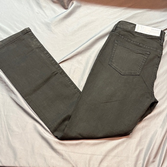 Jennifer Lopez Charcoal/Black Mid-Rise Skinny Jeans Rhinestone Side Stripes NWT - Picture 11 of 12